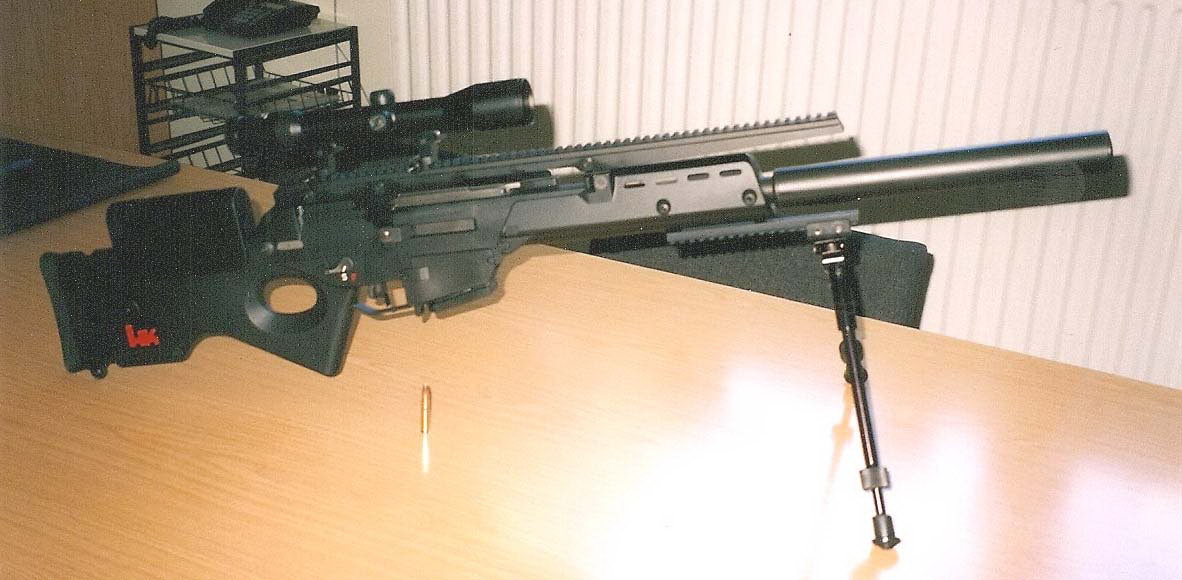 SL9 SD 是 HK 公 司 的 工 程 师 们 在 SL8 运 动 步 枪 的 基 础 上 开 发 的 变 型 枪.据... 